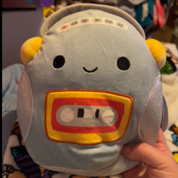 cajsa the cassette player squishmallow - Picture 4 of 4